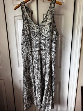 LOFT Black and White Printed V-Neck Midi Dress
